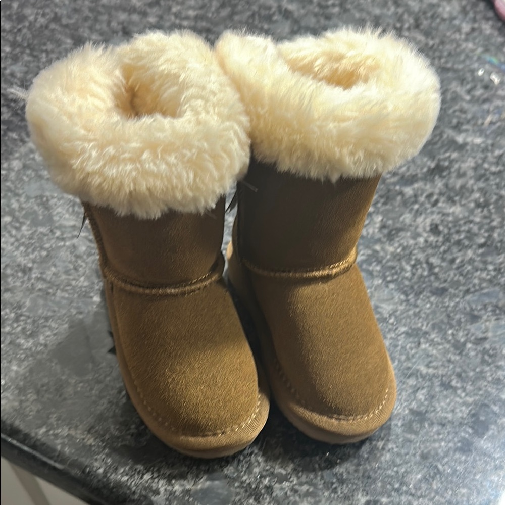 Cozy Tan Fur-Lined Boots